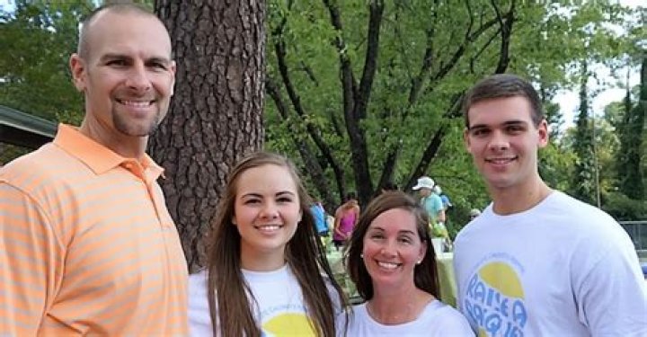 
Eric Montross Wife Laura Leonard and Family Life 