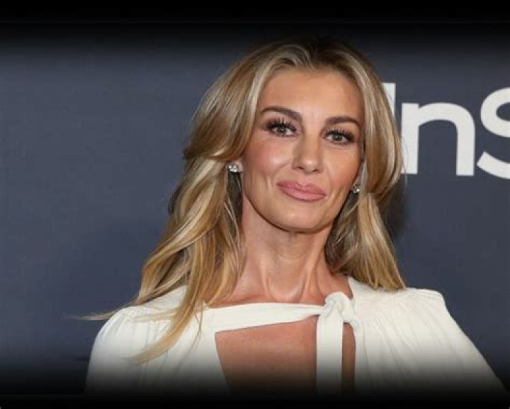 Faith Hill Net Worth: Details About Singing, Income, Age, House, Career - SarkariResult