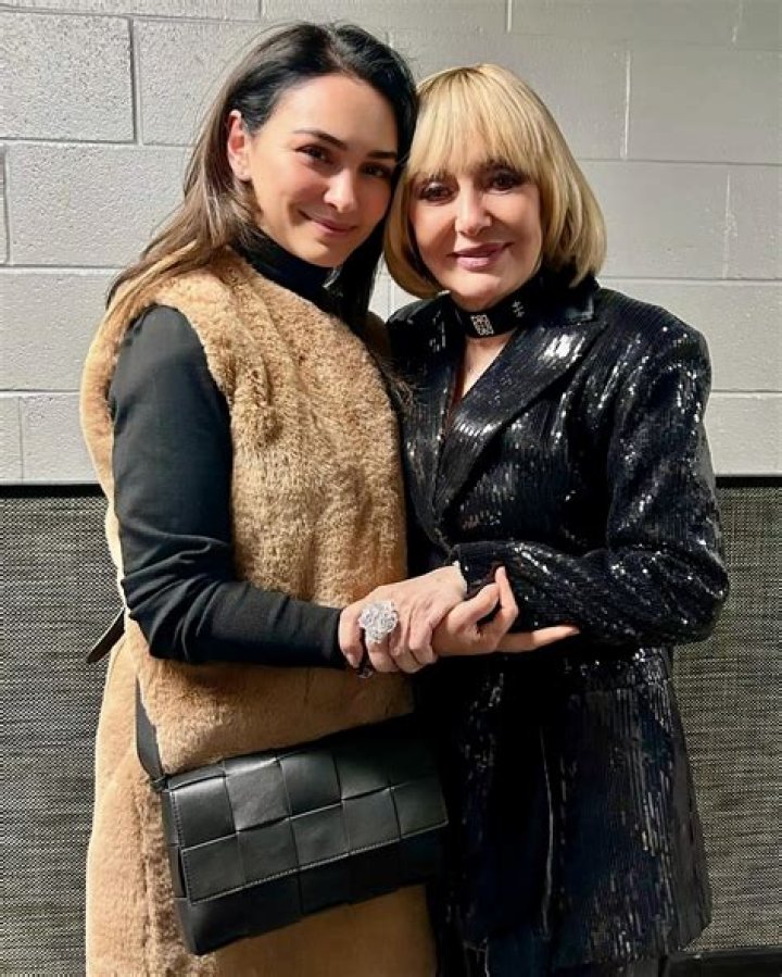 
Fara Sherazi – Nazanin Boniadi Mother, Meet Her Parents On Instagram 