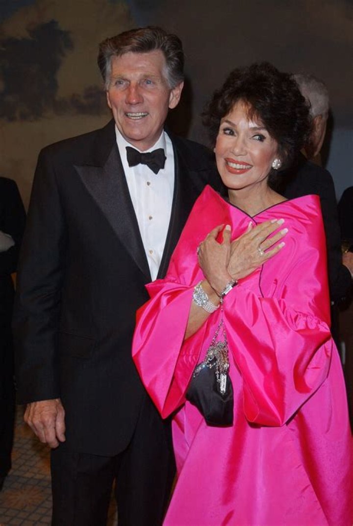 Gary Collins Net Worth