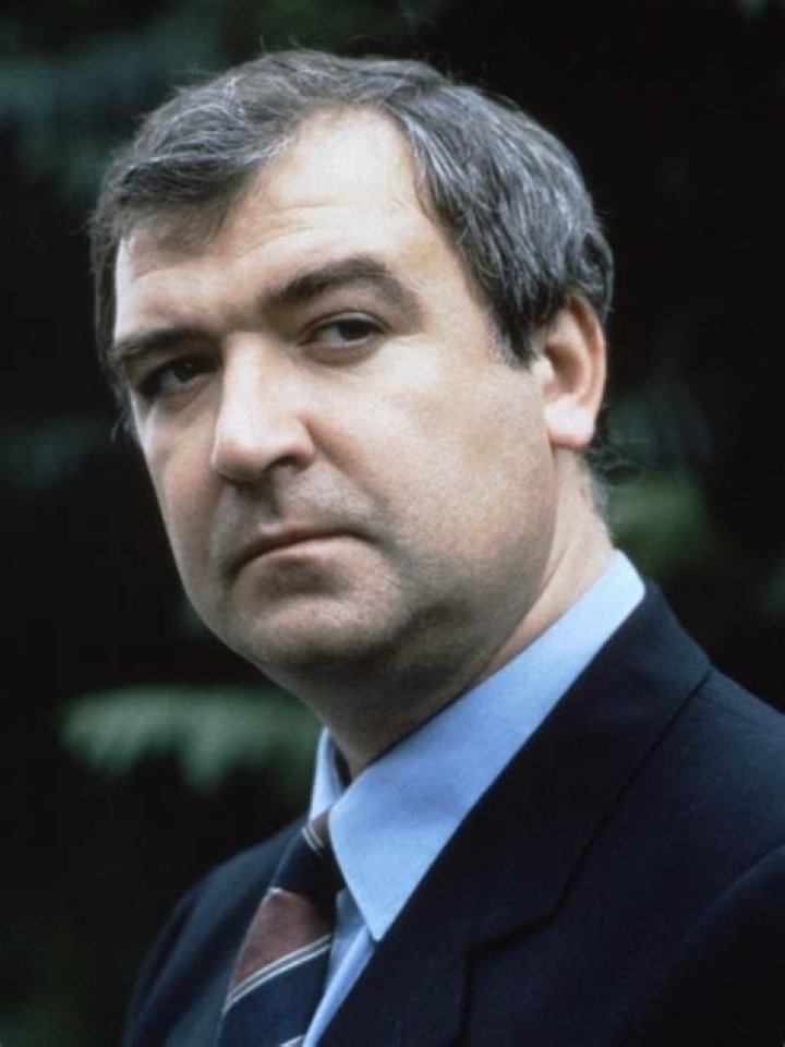 Gary Whelan Net Worth