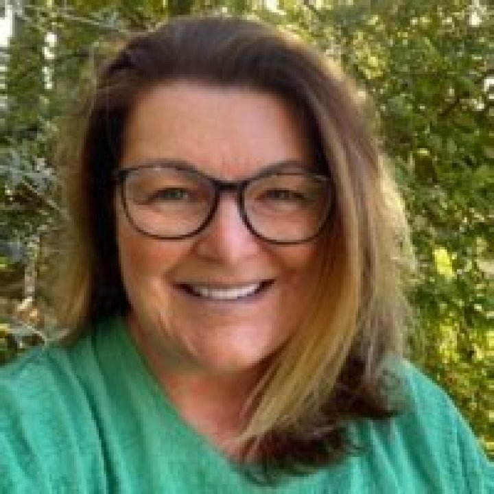 Gayanne Potter Net Worth