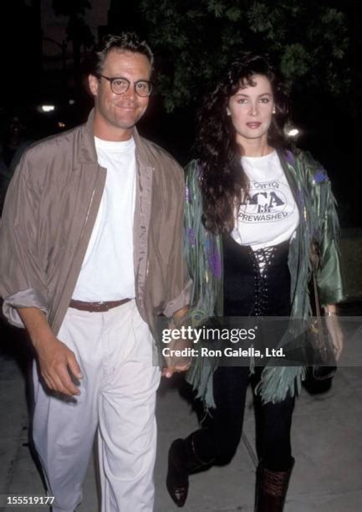 Gina Raymond Net Worth