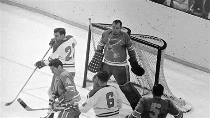 Glenn Hall Net Worth