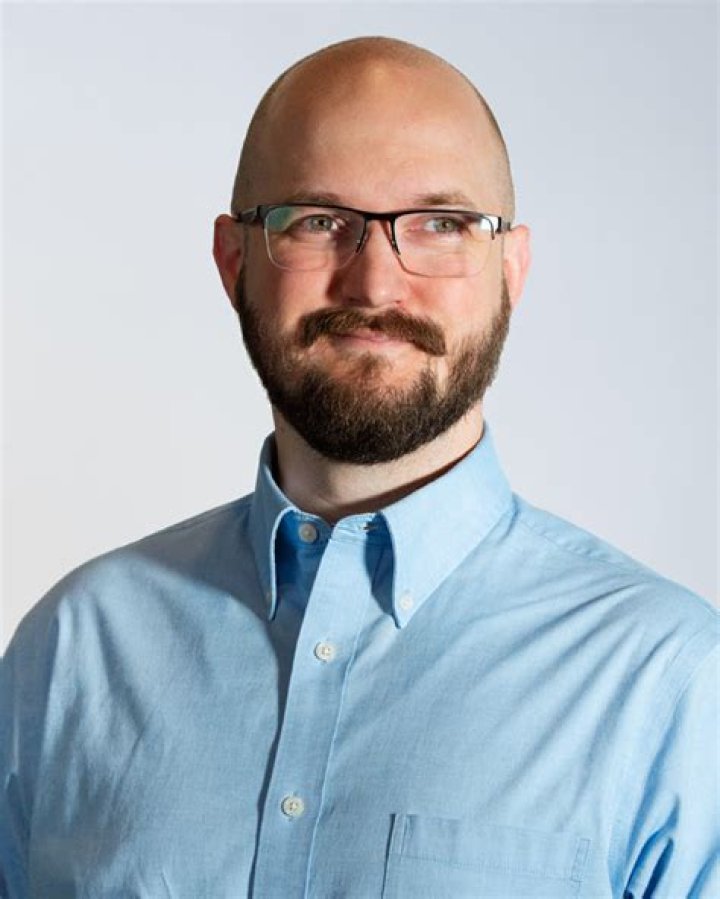 Gregory David Roberts Net Worth