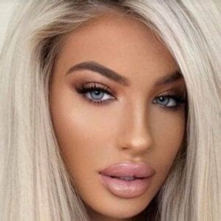 Hannah Stark Net Worth