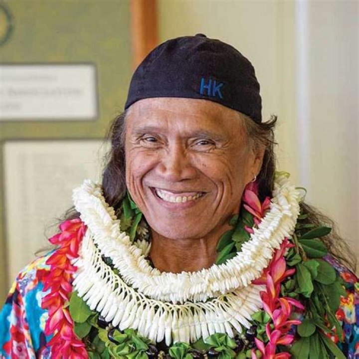 Henry Kapono Ka’aihue Net Worth