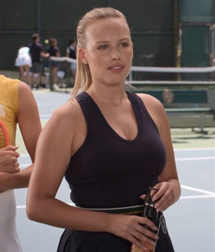 Here Is Where You Have Seen Actress Gracie Dzienny Playing Tatum In SLOCG