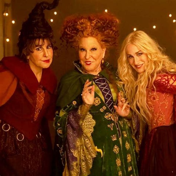 
‘Hocus Pocus 2’: Watch the Sanderson Sisters Make an Epic Return 