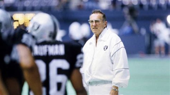How did Al Davis afford to buy the Raiders?