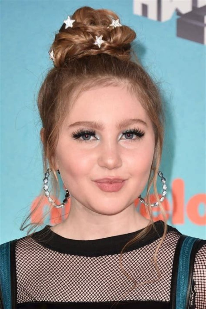 How old is Ella Anderson? Age, Height, Boyfriend, Net Worth, Wiki
