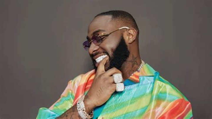 
“I Want My Gifts This Year” – Davido Says 