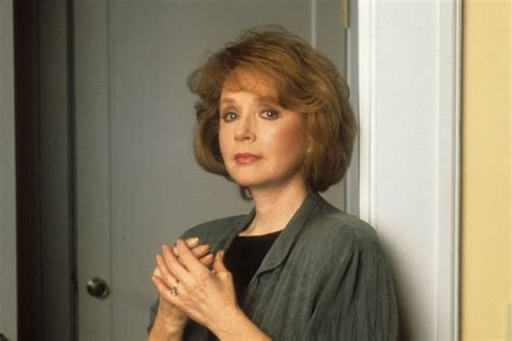 Iconic Actress Piper Laurie's Demise at 91: Understanding the Cause of Piper Laurie's Passing - SarkariResult