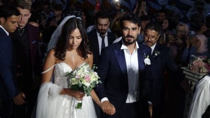 Ilkay Gundogan Religion: Is He Jewish Or Christian? Wife Age & Salary