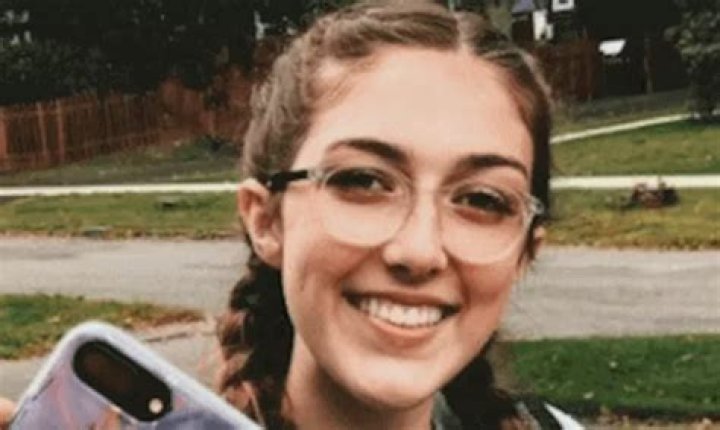 
Is Ava Stanford Married? Her Bio, Age, Birthday, Siblings and Net Worth 