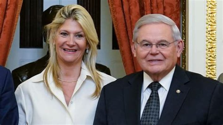 
Is Bob Surace Married? Age, Wife, Salary, Wikipedia 