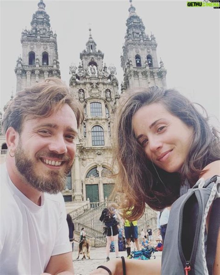 Is Claudia Gusmano Single? Know What Is Her Height.