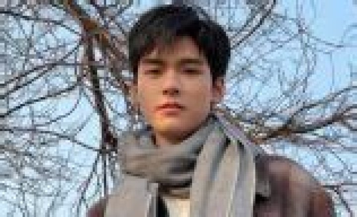 Is Gong Jun Gay | Girlfriend And Relationship Timeline