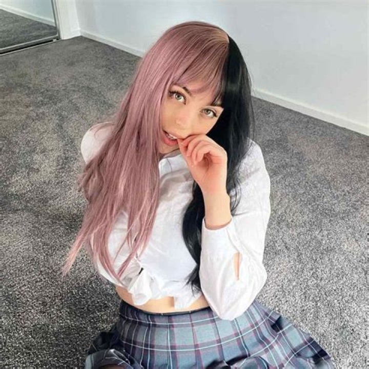 Is Heyimbee Pregnant? Twitch Age, Boyfriend & Instagram