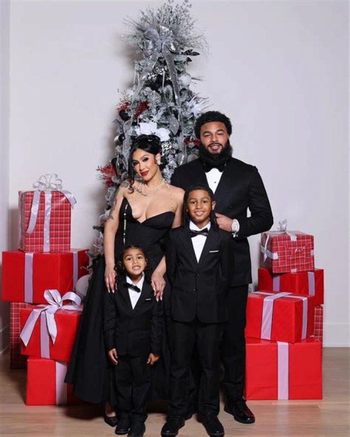 Is Queen Naija Expecting in 2024? Exploring Queen Naija's Background - SarkariResult