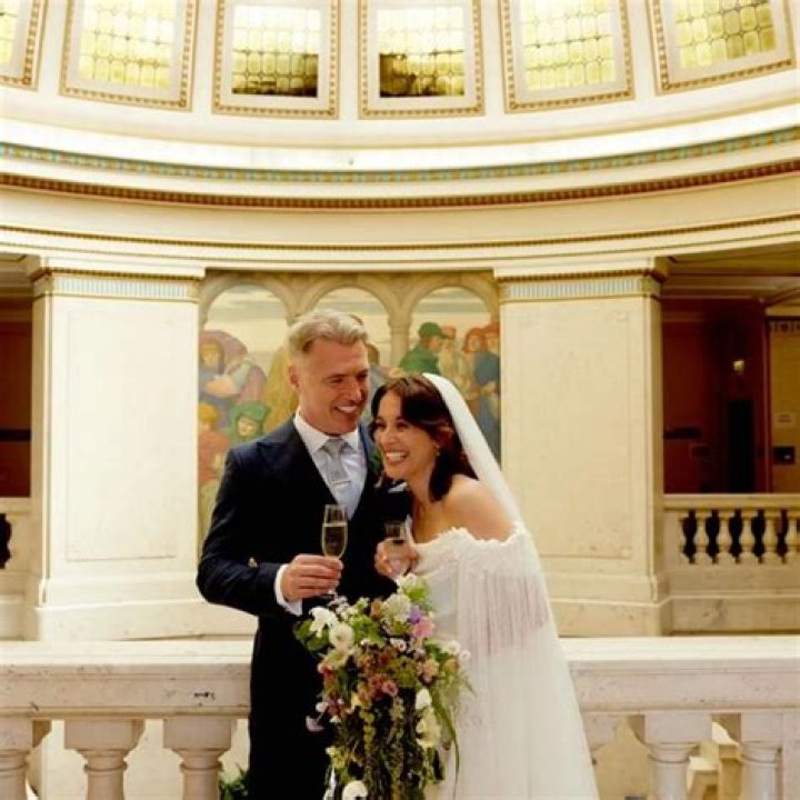 Is Vicky McClure in a relationship? Who is Vicky McClure married to?