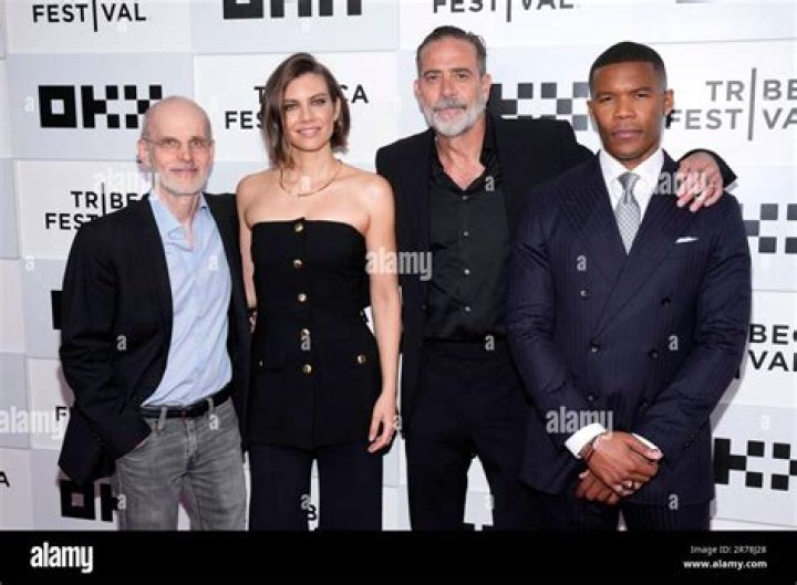 Is Zeljko Ivanek gay? Partner, Parents And Net Worth