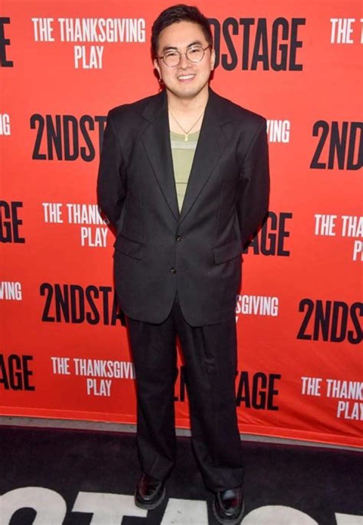 
James Bowen Height, Weight, Net Worth, Age, Birthday, Wikipedia, Who, Nationality, Biography 
