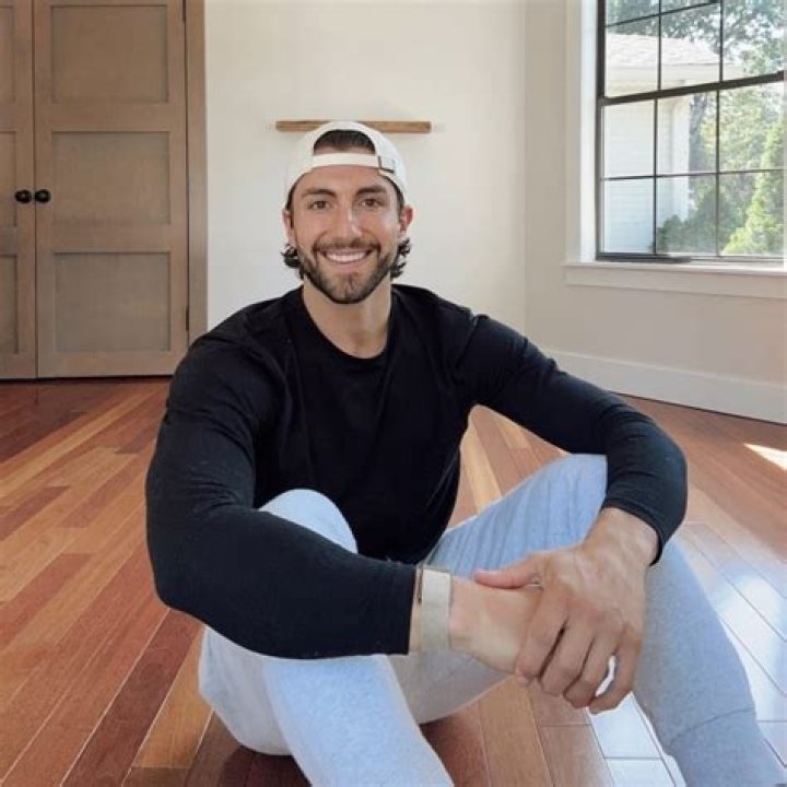 Jason Tartick: Age, Wiki, Biography Height, Instagram, Net Worth, Wiki Facts