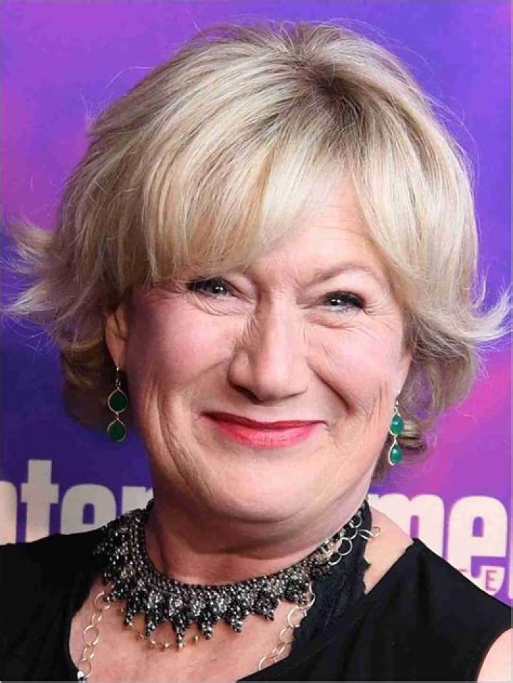 Jayne Atkinson Net Worth: Details About Movie, Career, Bf, Age, Income - SarkariResult