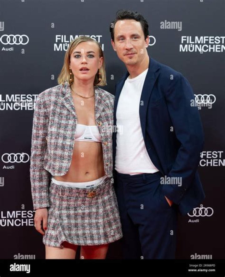 Jeanne Goursaud Height, Age, Boyfriend, Parents Instagram