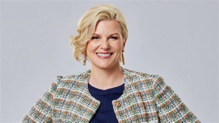 Jennifer Robertson Bio, Wiki, Age, Husband, Child, Twitches, Partner, Net Worth and Movies