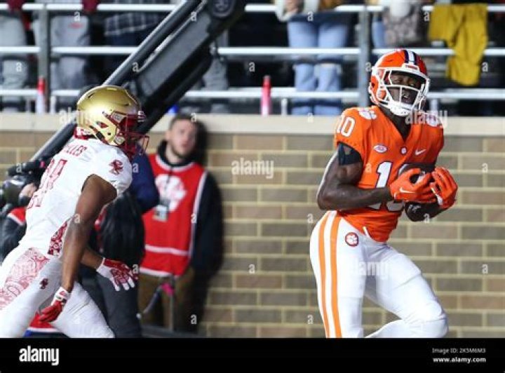 Joseph Ngata Parents And Wikipedia Bio: American Football Player Details To Follow