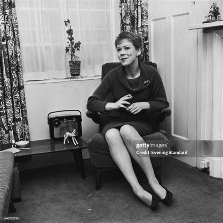 Juliet Cooke Net Worth