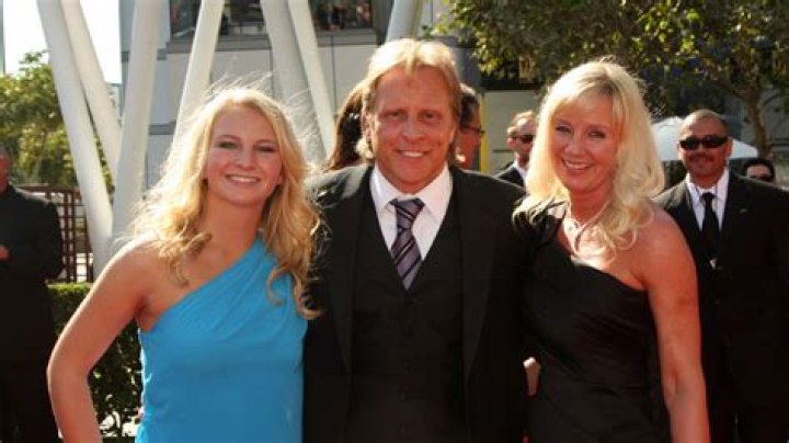 June Hansen Cancer, Health, Husband, Daughter, Net Worth, Sig Hansen’s Wife