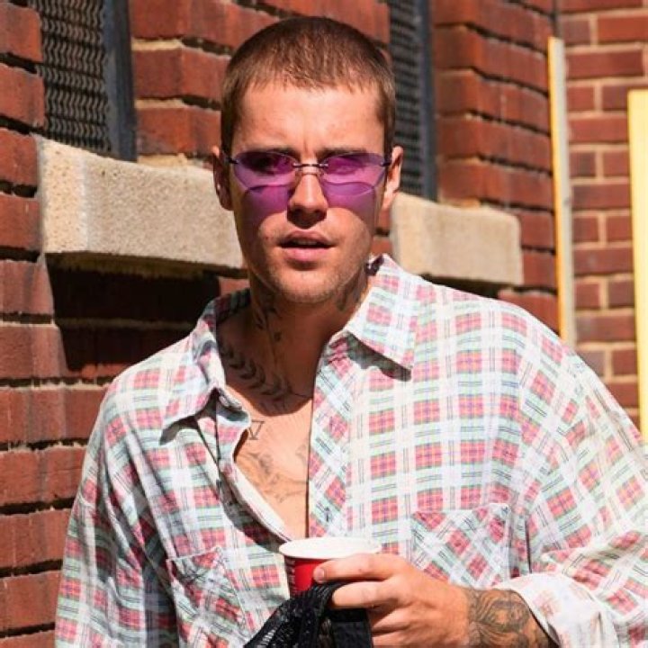 Justin Loomis Net Worth