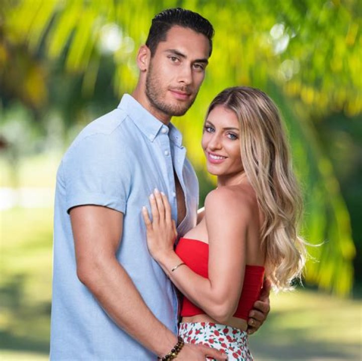 Kate Griffith and David Benavidez Bio, Wiki, Age, Height, Family, Temptation Island and Net Worth