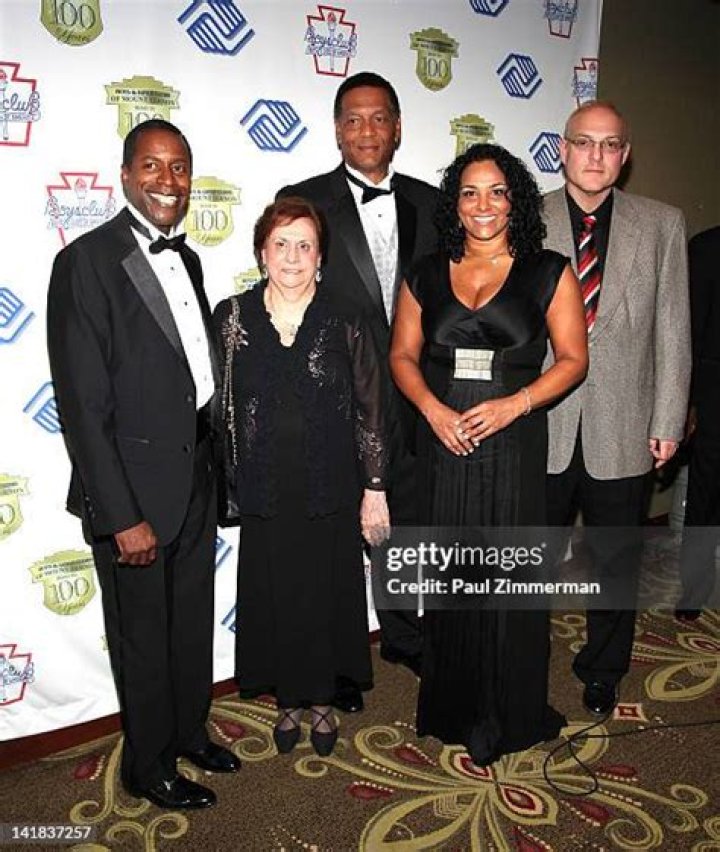 Ken Singleton Age, Wiki, Biography, Wife, Children, Salary, Net Worth, Parents