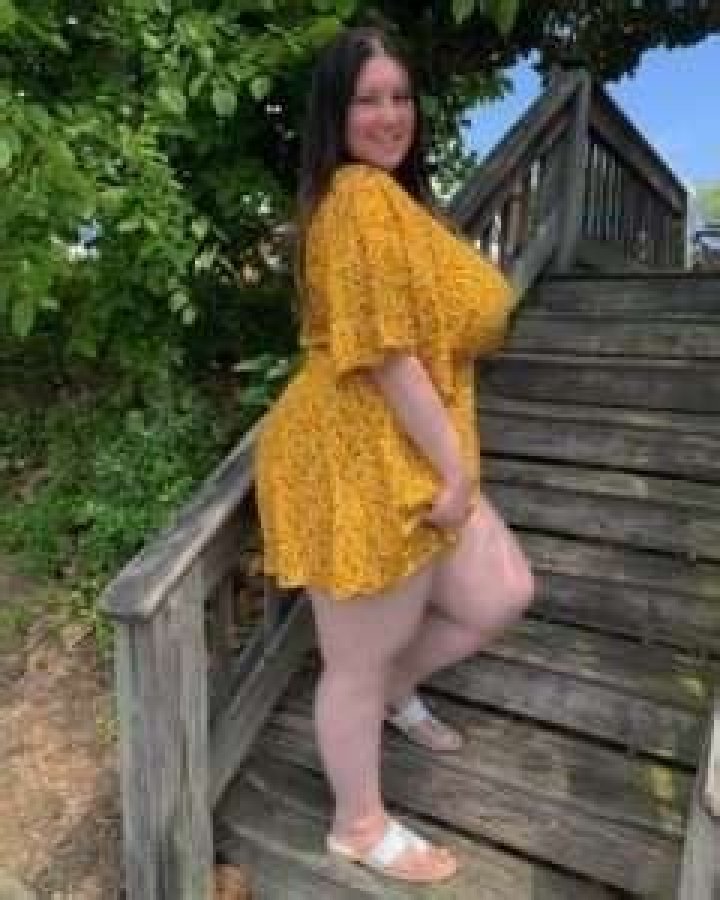 
Kennedy Curves Gonzalez Height, Weight, Net Worth, Age, Birthday, Wikipedia, Who, Instagram, Biography 