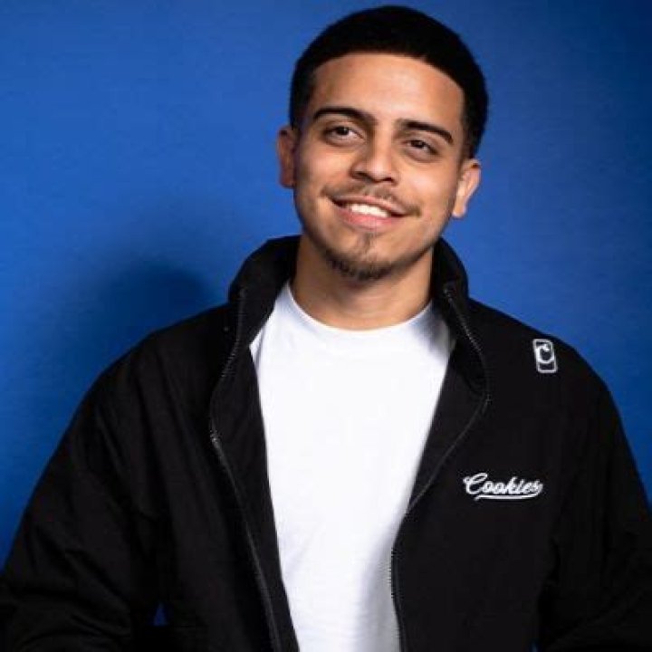 Kim Greist Net Worth