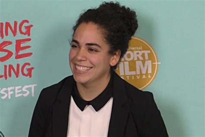 Kimia Behpoornia Net Worth