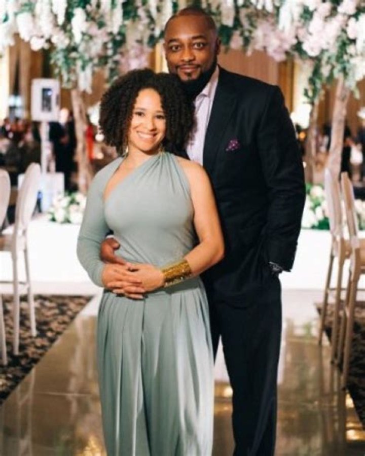 
Kiya Winston Age, How Old Is Mike Tomlin Wife? Married Life Facts 
