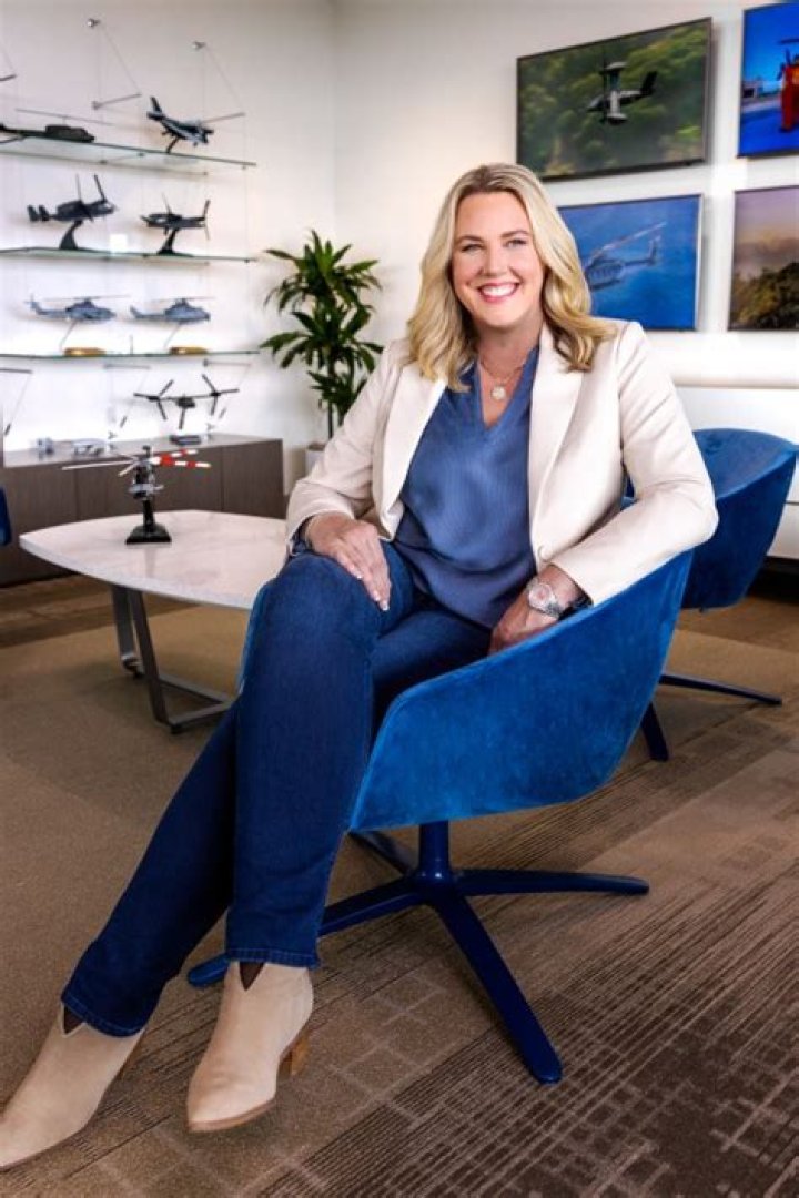 Kristin Atherton Height, Weight, Net Worth, Age, Birthday, Wikipedia, Who, Nationality, Biography