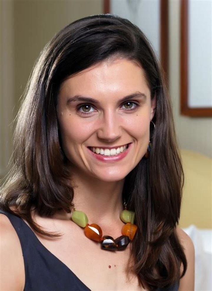 Krystal Ball Biography, Wiki, Age, Height, Family, Husband, PAC, Rising, Salary, and Net Worth