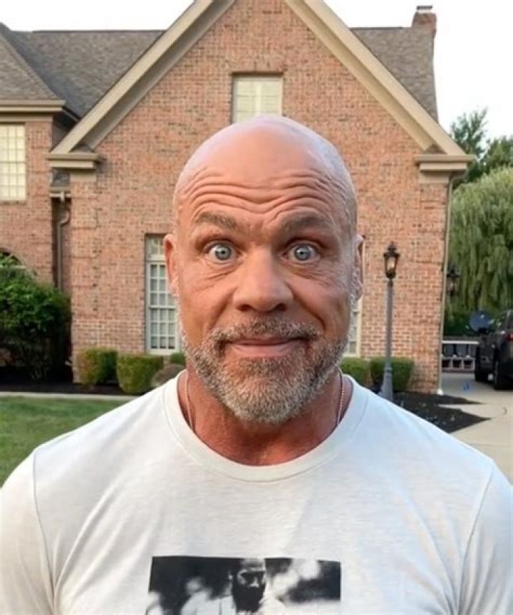 
Kurt Angle’s marriage : Kurt Angle’s previous relationships 