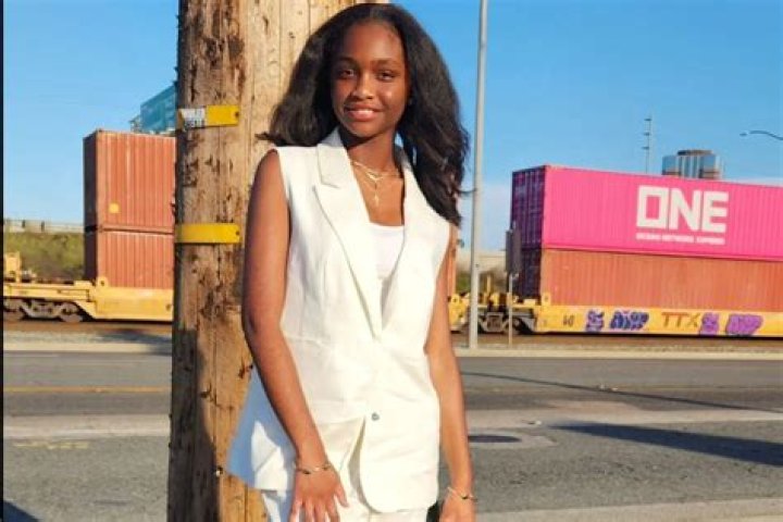 Kyrie Mcalpin Height, Weight, Net Worth, Age, Birthday, Wikipedia, Who, Nationality, Biography