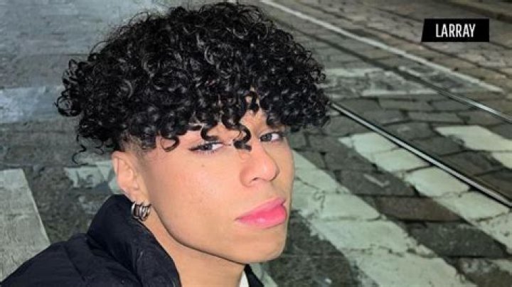 Larray Net Worth [2022] Biography, Age, Height, & More