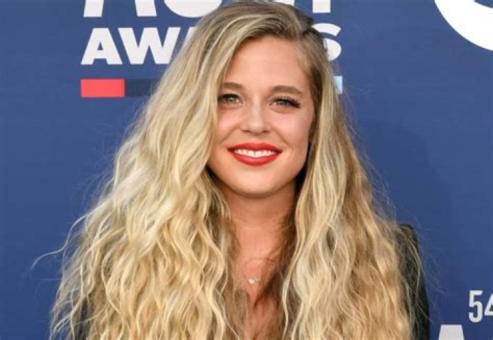 Lauren Akins Height, Weight, Net Worth, Age, Birthday, Wikipedia, Who, Nationality, Biography