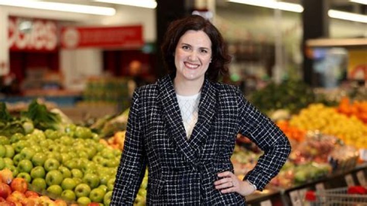 Leah Weckert Husband: Is She Married? Age & Wikipedia - SarkariResult