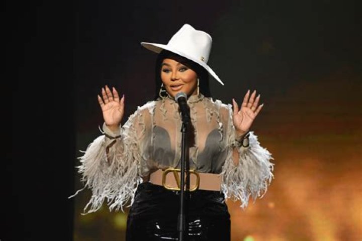 Lil’ Kim Net Worth