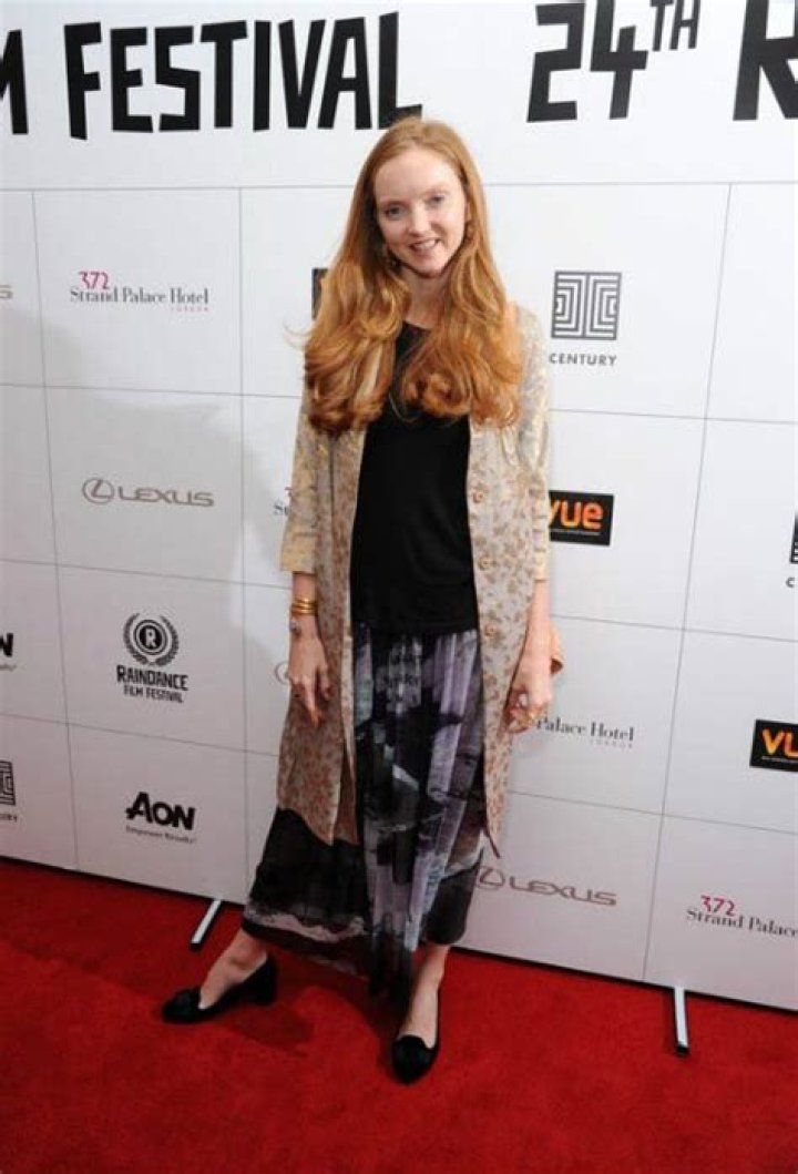 
Lily Cole Height, Weight, Net Worth, Age, Birthday, Wikipedia, Who, Nationality, Biography 